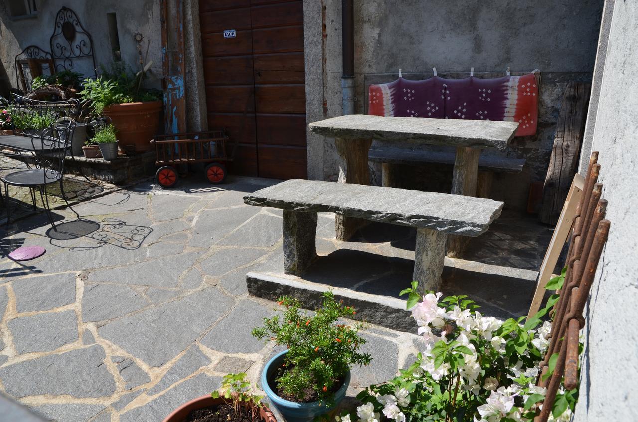 Antica Sosta Dei Viandanti Bed and Breakfast Cadenazzo Exteriör bild