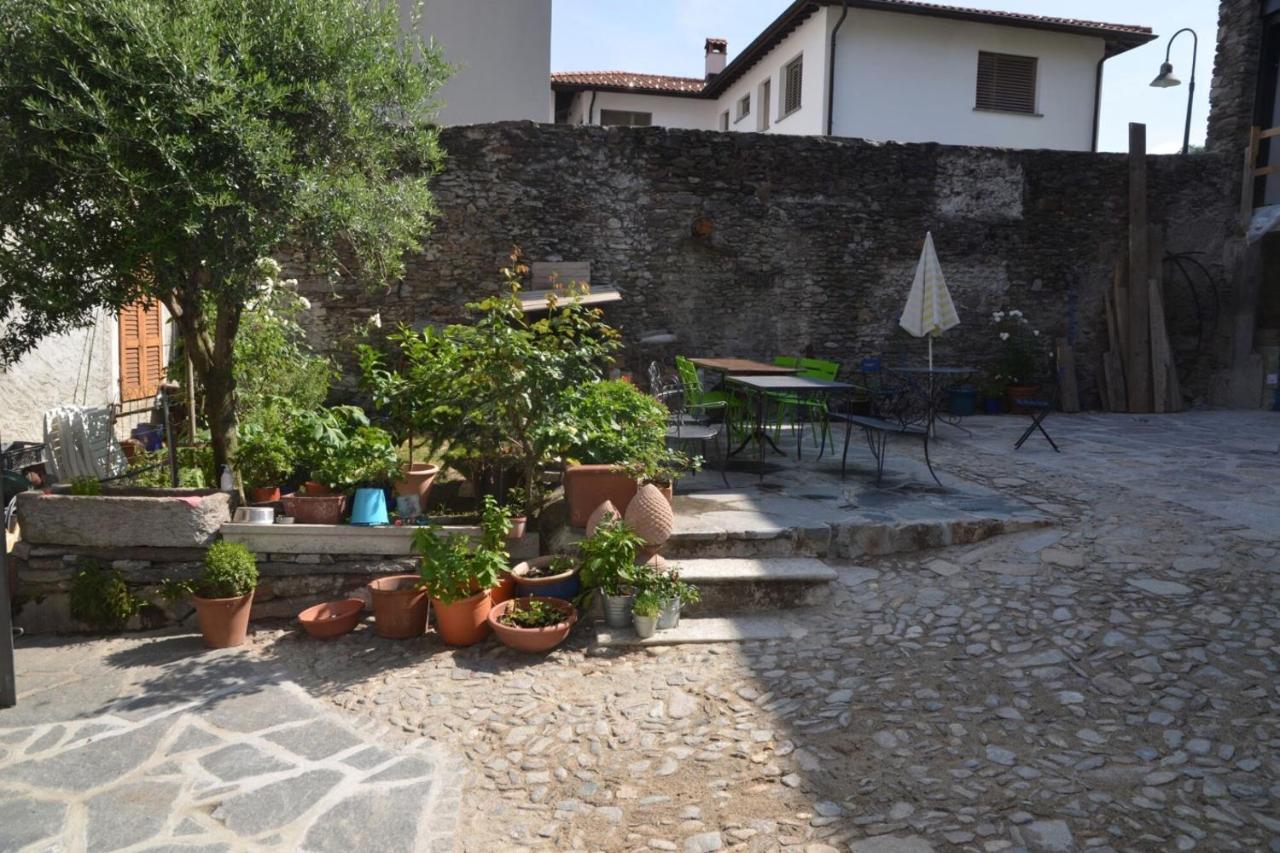 Antica Sosta Dei Viandanti Bed and Breakfast Cadenazzo Exteriör bild